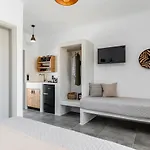 Sunshine Naxos Apartment