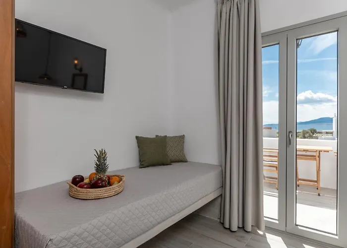 Sunshine Naxos Πλάκα