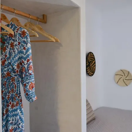 Sunshine Naxos Apartment *