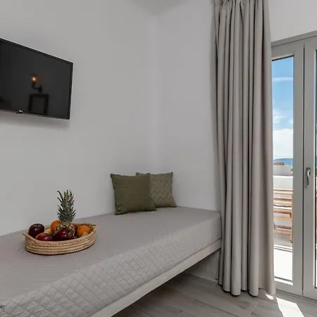 Sunshine Naxos Pláka